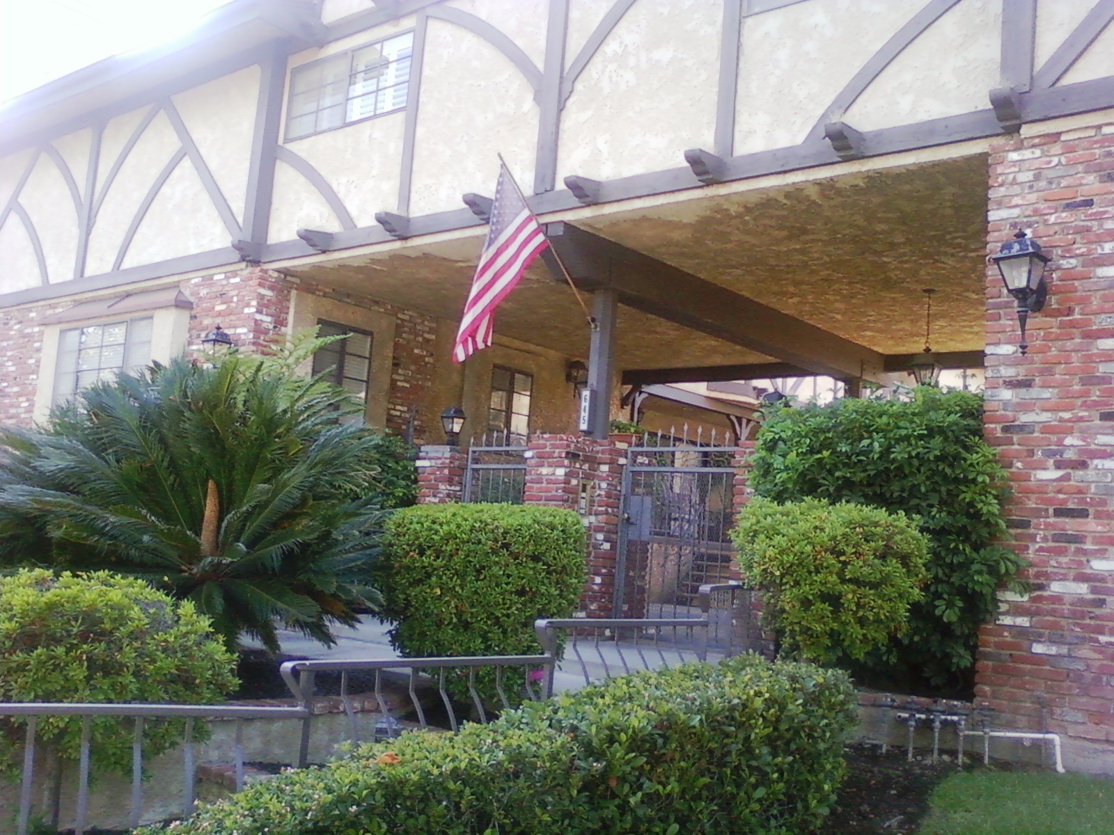 645 Magnolia